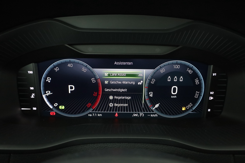 Skoda Karoq 1.5 TSI DSG LED Navi Kamera AHK — photo 16