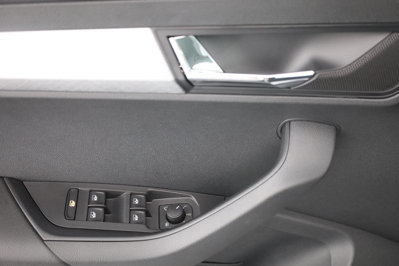 Skoda Karoq 1.5 TSI DSG LED Navi Kamera AHK — photo 22