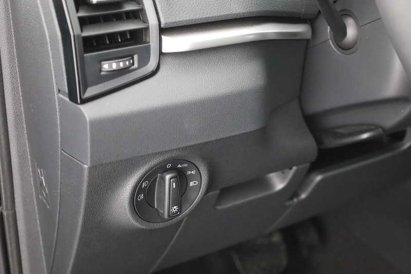 Skoda Karoq 1.5 TSI DSG LED Navi Kamera AHK — photo 21