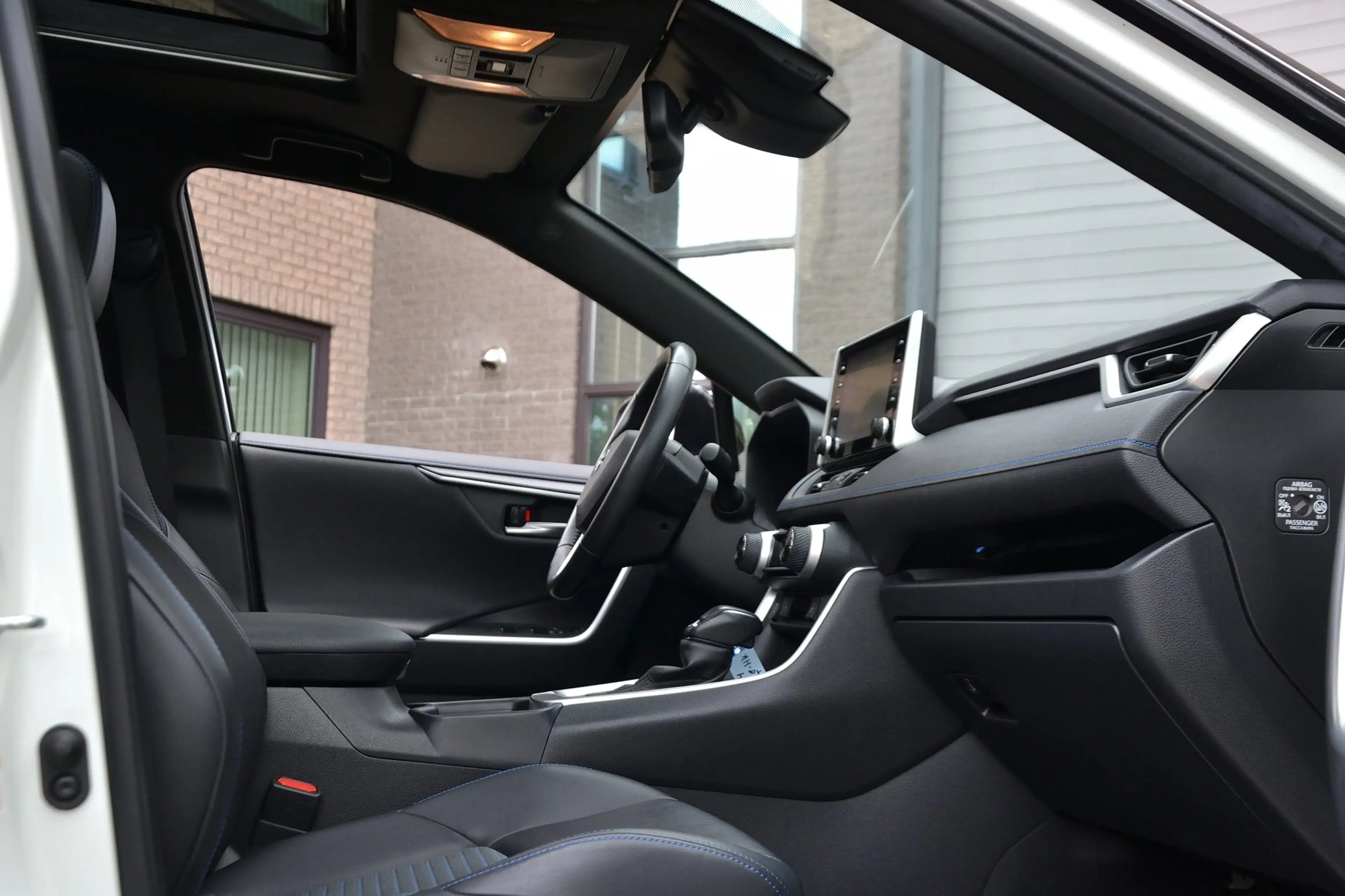 Toyota RAV 4 2.5 Hybrid Bi-Tone | Panoramadak | Trekhaak | Acht — photo 10