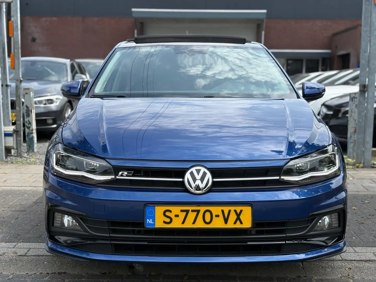 Volkswagen Polo 1.6 TDI R-Line | Panoramadak | LED | 18” LMV | Key Bleu - 2