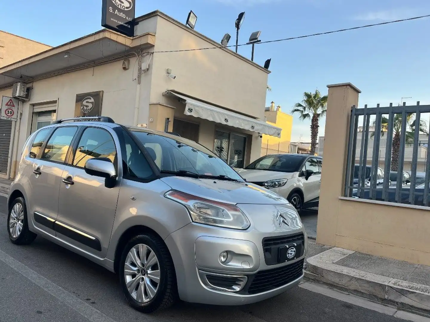 Citroen C3 Picasso 1.6 HDi 90 Exclusive Argento - 1