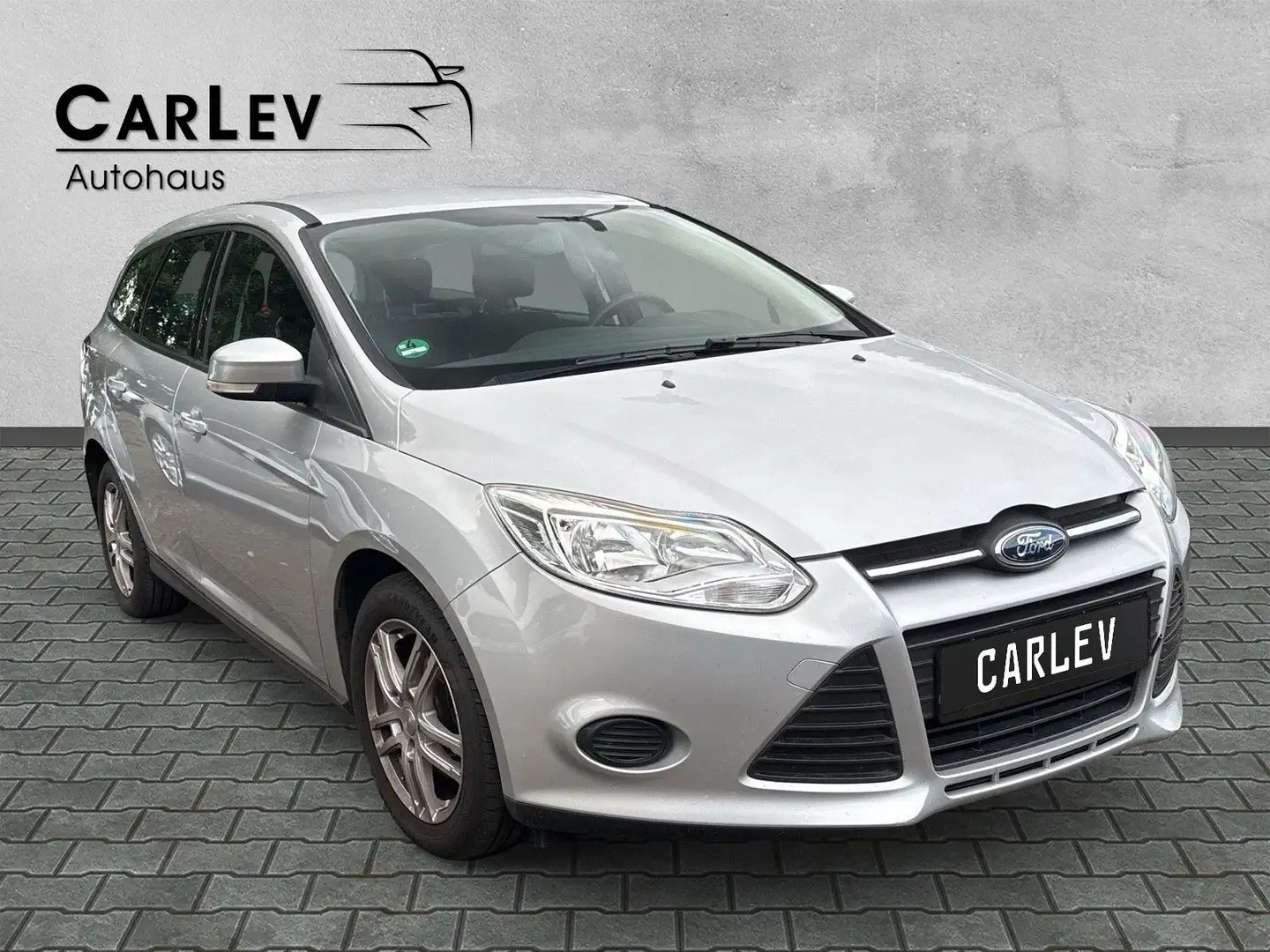 Ford Focus Turnier Trend Zahnriemen neu AHK AluFelgen Silber - 1