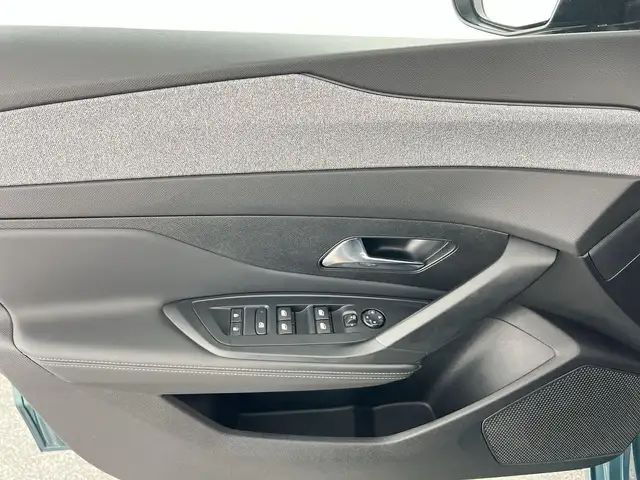 Peugeot 308 view 10