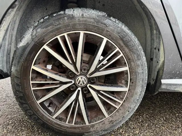 Volkswagen Polo view 10