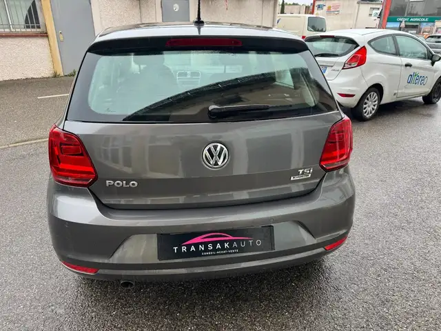 Volkswagen Polo view 4