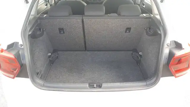 Volkswagen Polo view 14