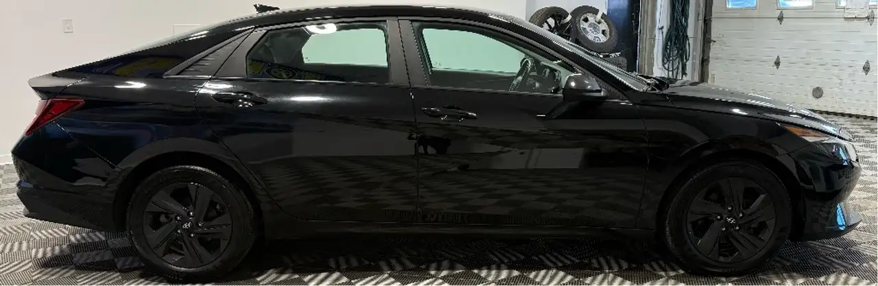Hyundai ELANTRA снимка Hyundai ELANTRA