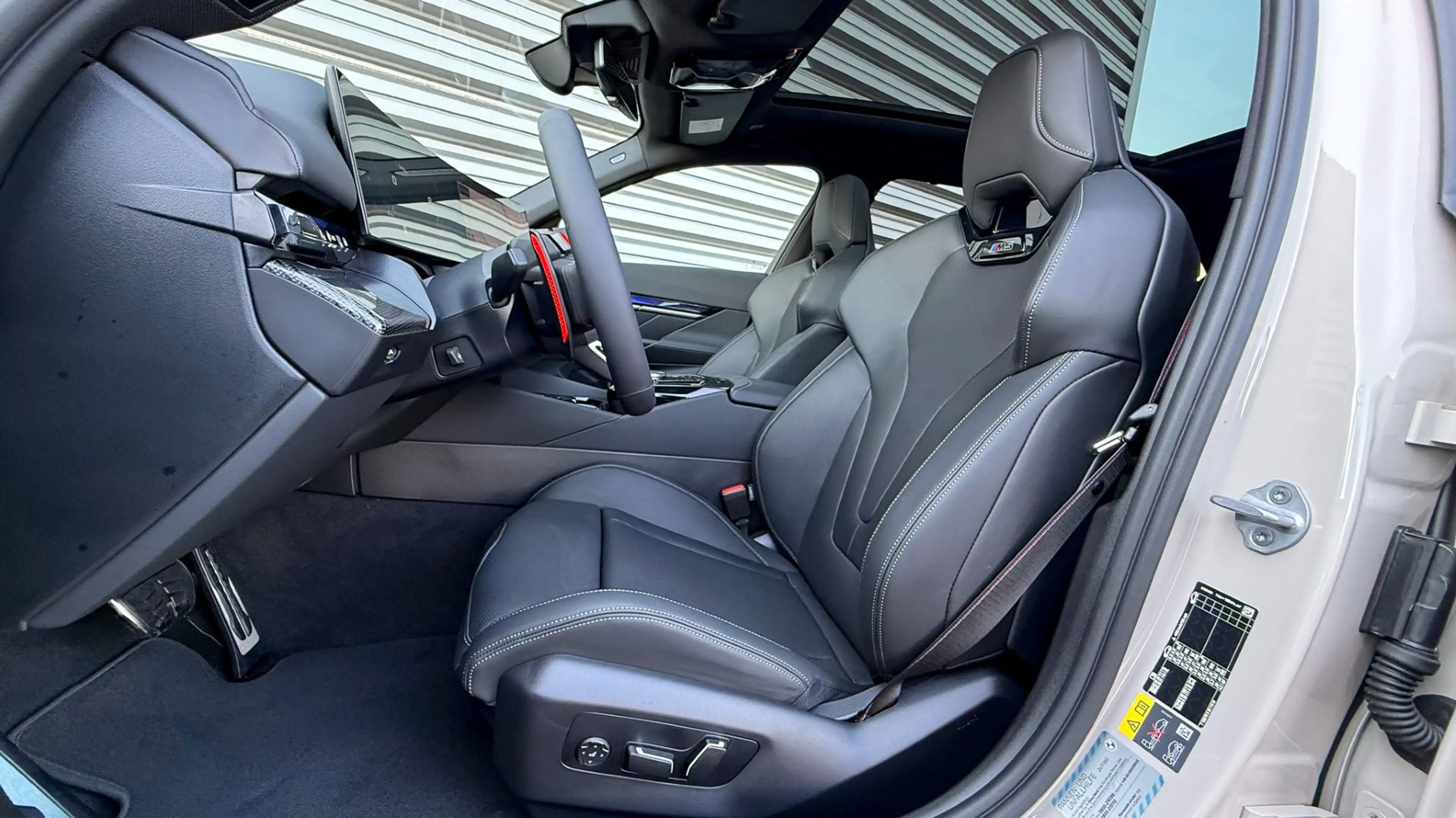 BMW M5 — photo 13