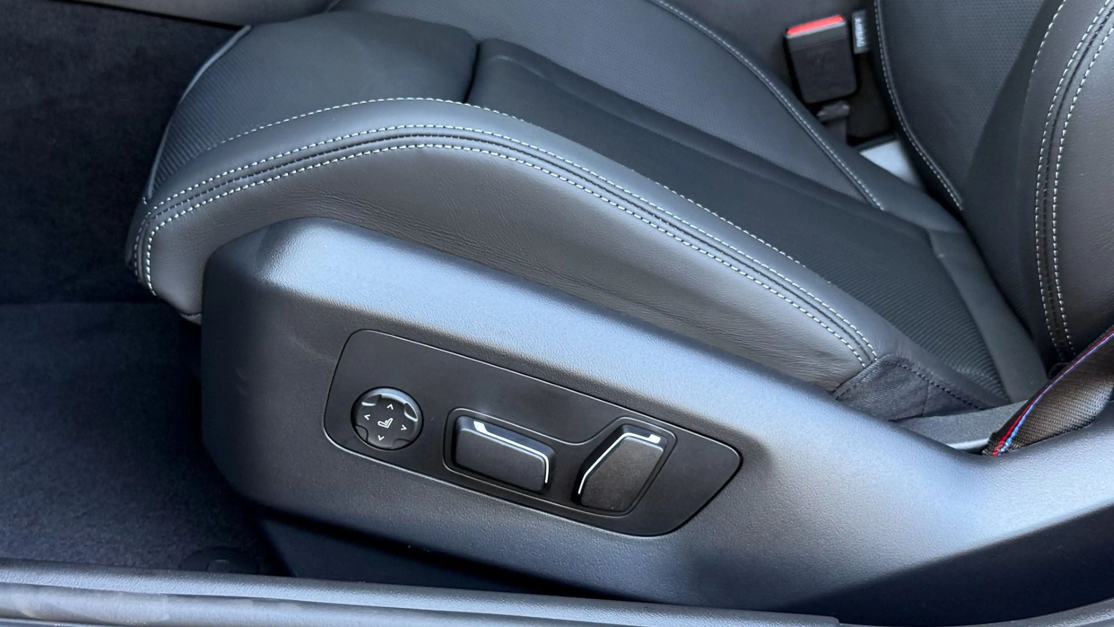 BMW M5 — photo 15