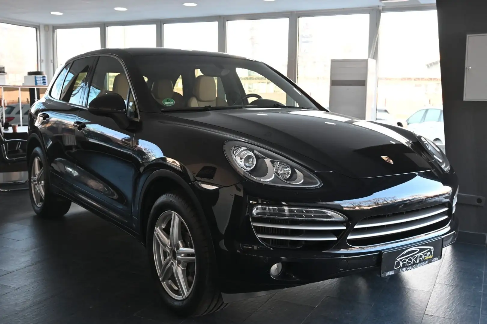 Porsche Cayenne 4 Platinum Edition Tiptronic AHK Negru - 1