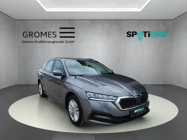 Skoda Octavia main image
