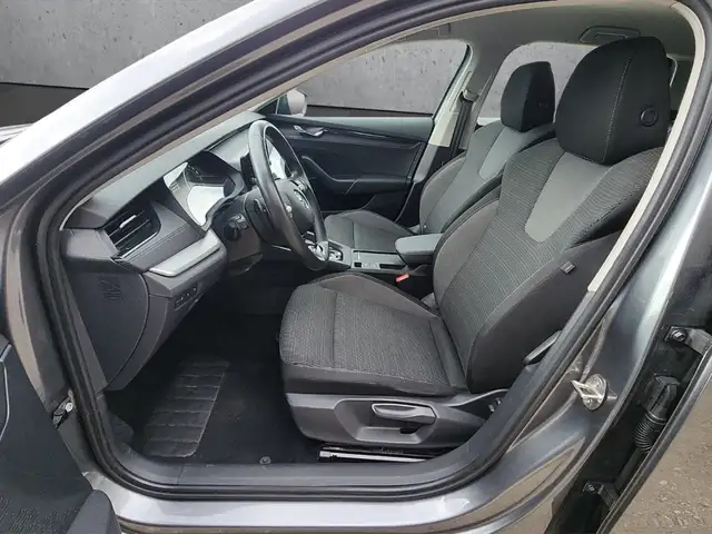 Skoda Octavia view 9