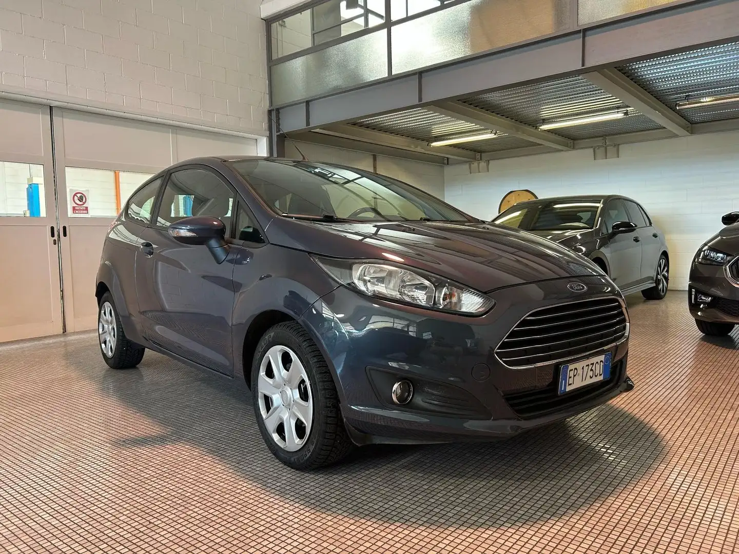 Ford Fiesta Fiesta 3p 1.4 Titanium Grigio - 1