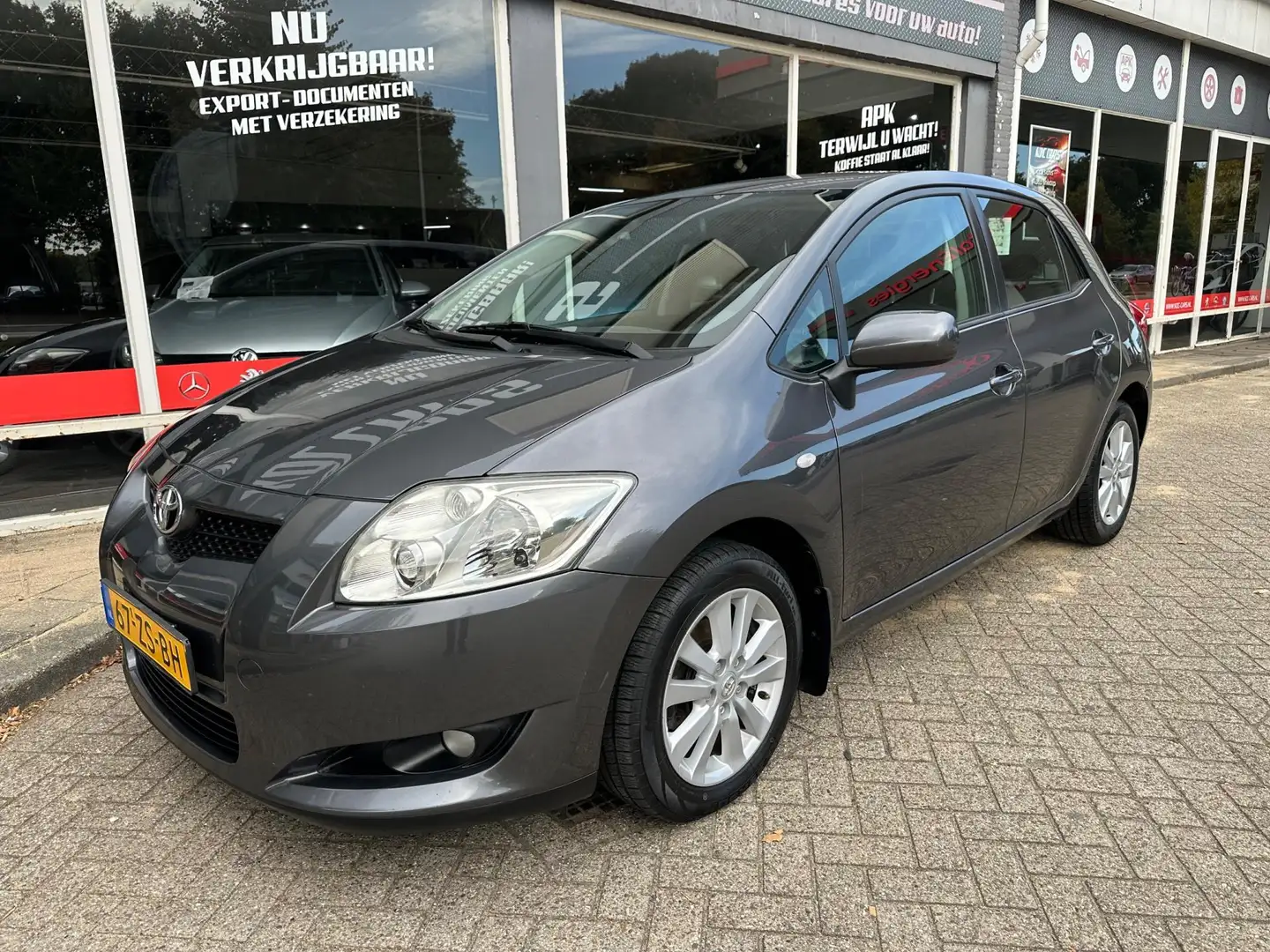 Toyota Auris 1.6-16V Luna Grijs - 2