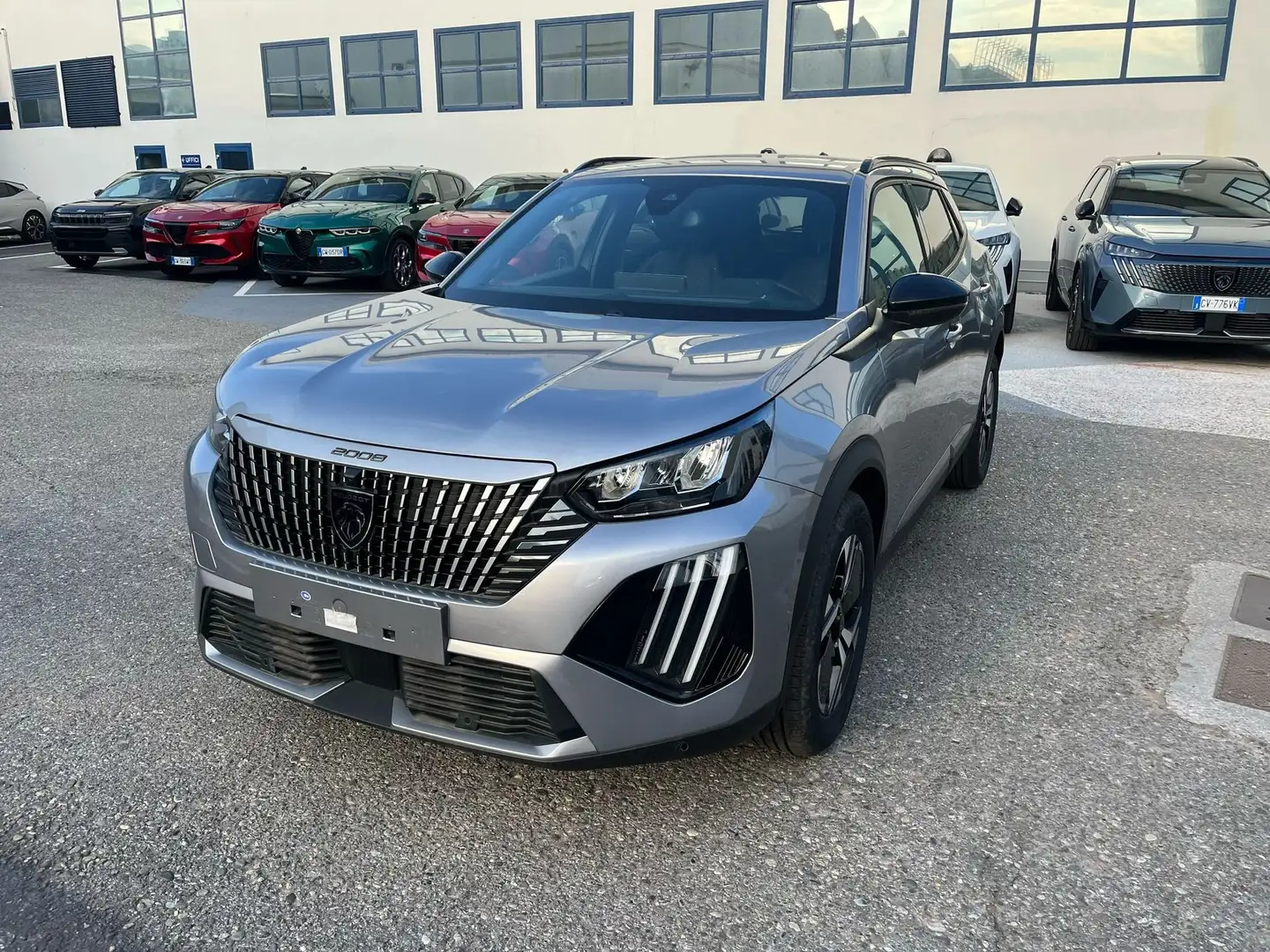 Peugeot 2008 PureTech 130 S&S EAT8 Allure Grigio - 1