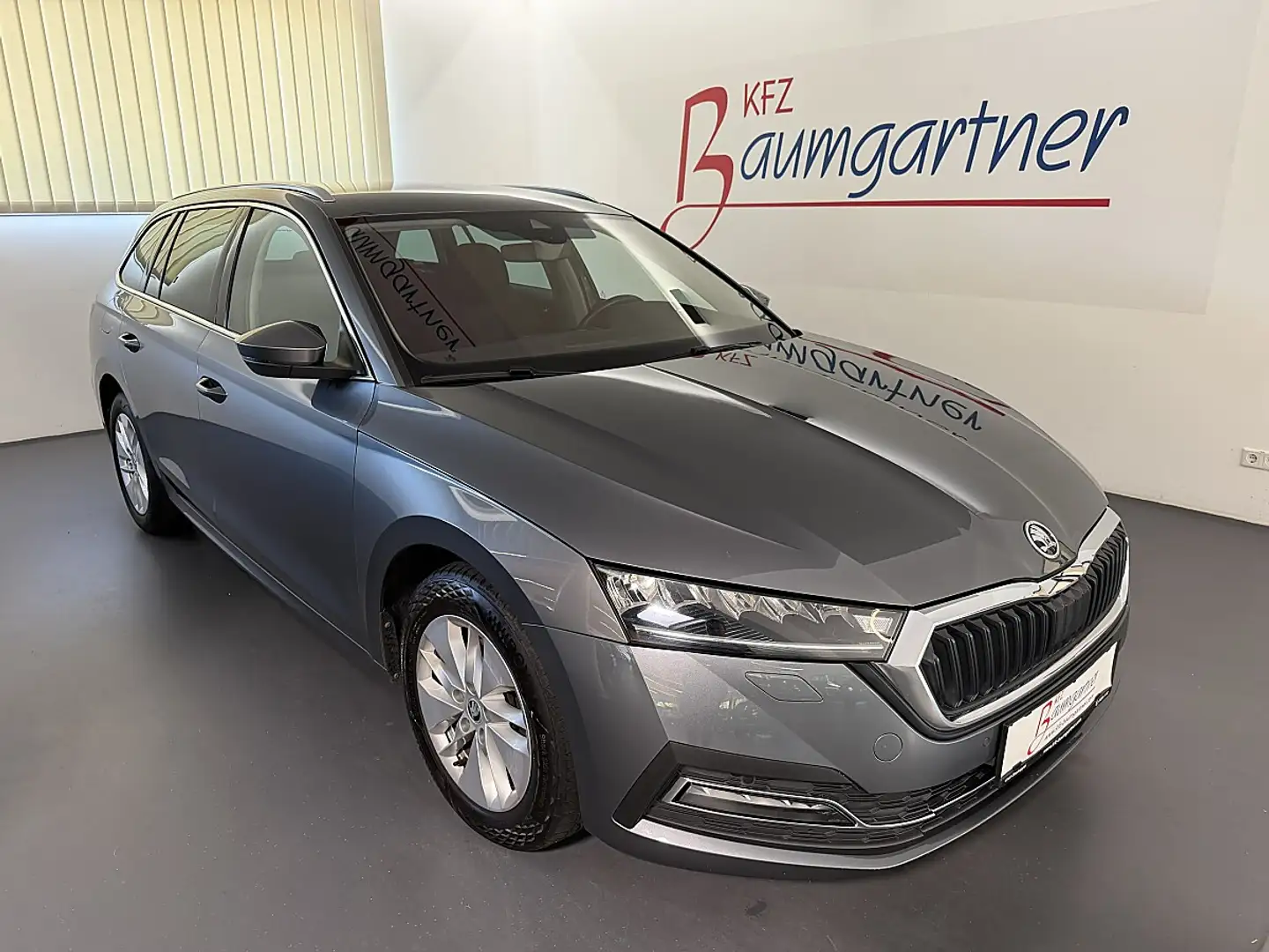 Skoda Octavia Combi 2,0TDI DSG *LED*NAVI*ACC*Virtual Cockpit*... Grau - 1
