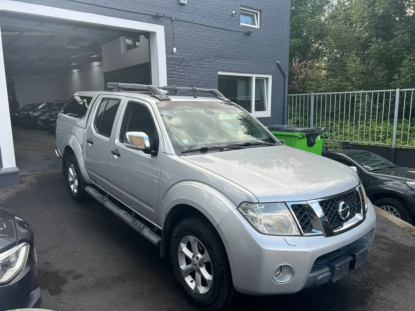 Nissan Navara 2.Hand/190 HP/3.0 T/Belgium Car/Full Option Gris - 2