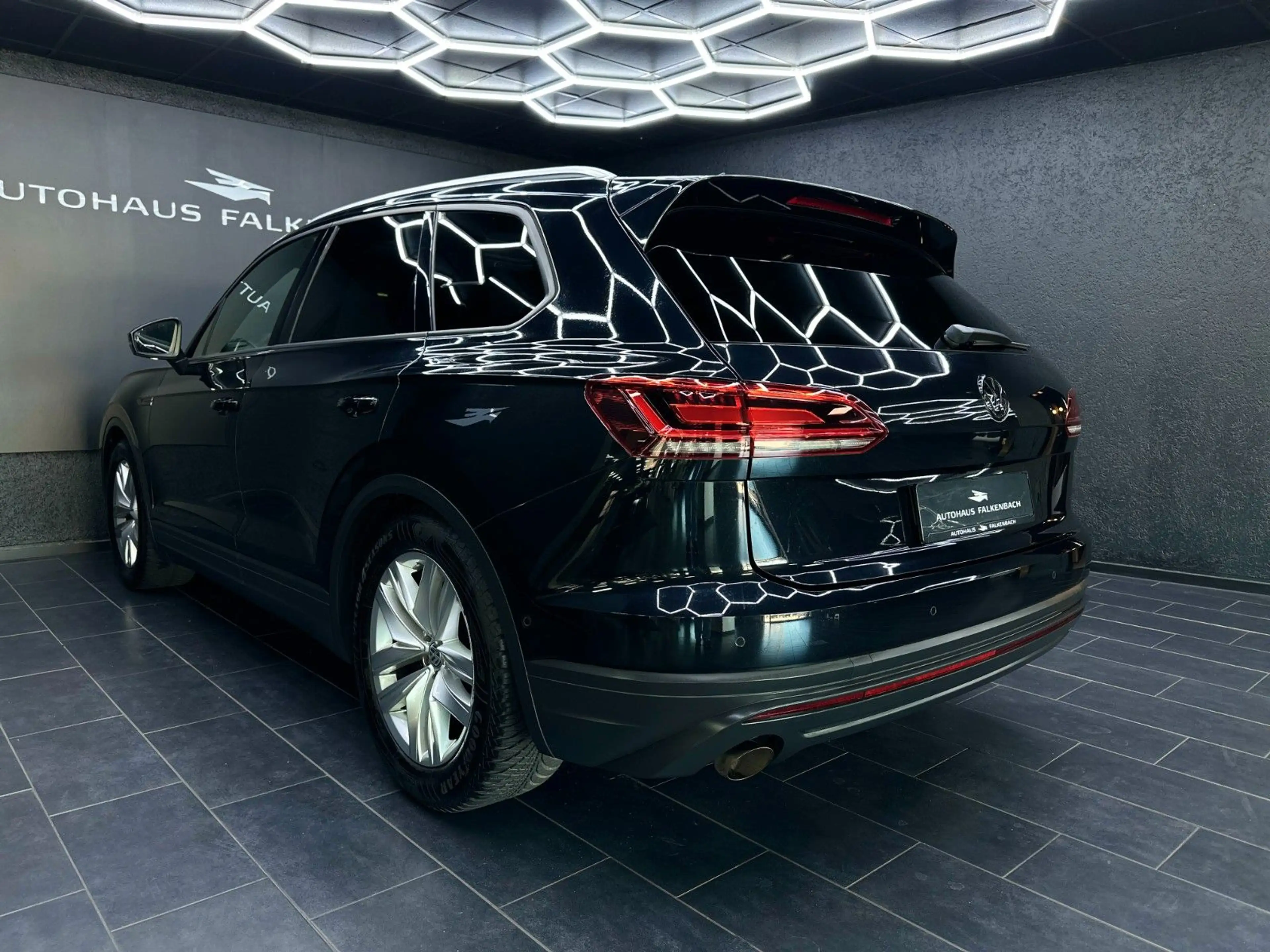 Volkswagen Touareg TOUAREG*4M*DIGITALDISPLAY*HUD*PANO*LUFT**KAMERA* — photo 15