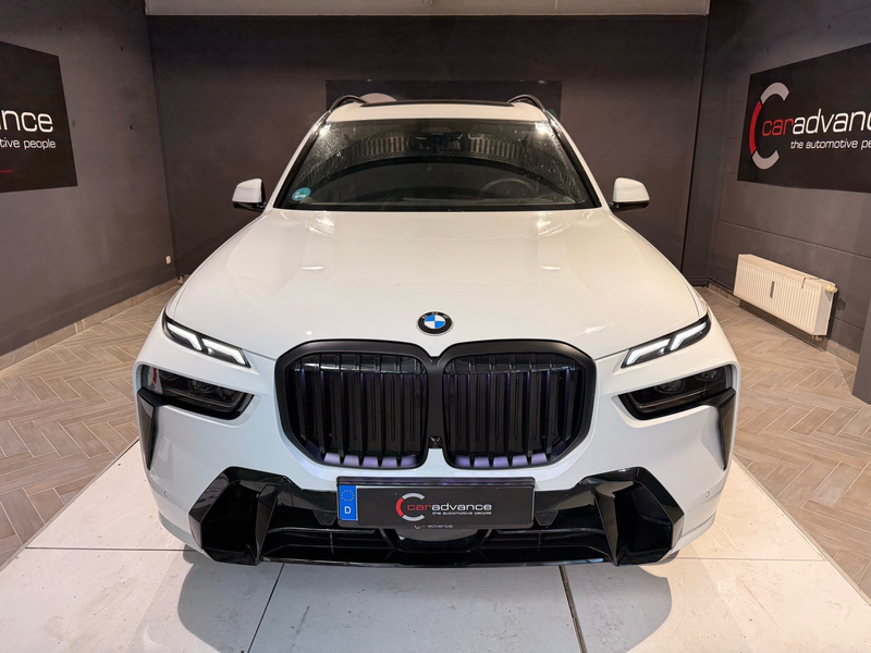BMW X7 xDrive40d M Sport Pro "23" LUFT H&K