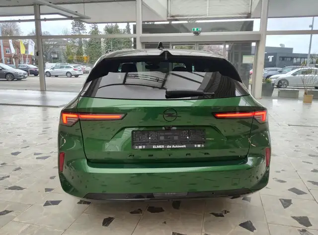 Opel Astra view 6