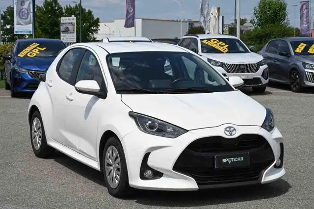 Toyota Yaris view 2