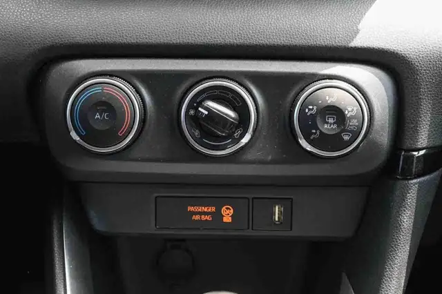 Toyota Yaris view 15