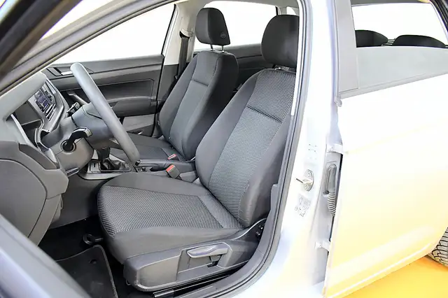 Volkswagen Polo view 7