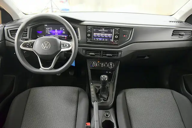 Volkswagen Polo view 6