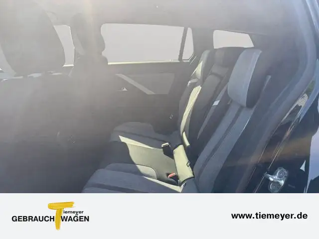 Opel Astra view 11