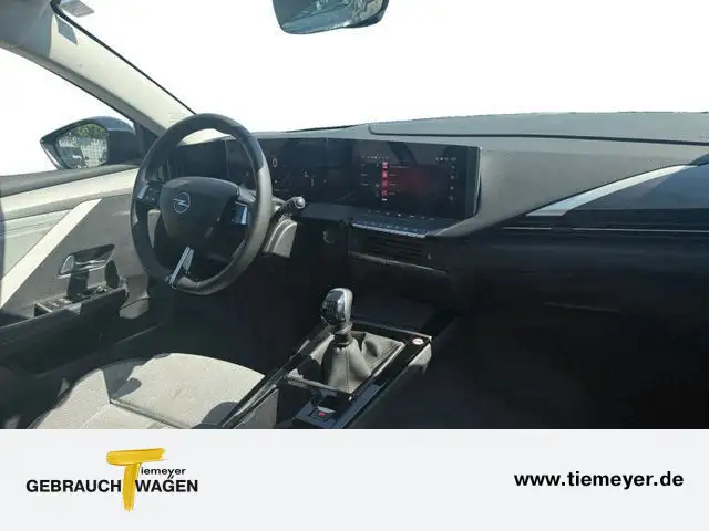 Opel Astra view 16