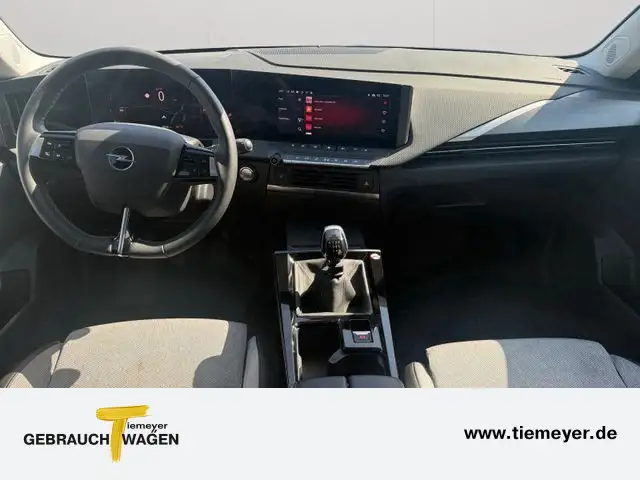 Opel Astra view 12