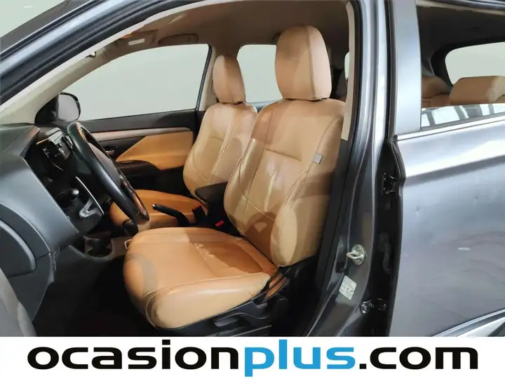 Mitsubishi Outlander 200 MPI CVT Motion 2WD 5p Aut. 2016, foto 10