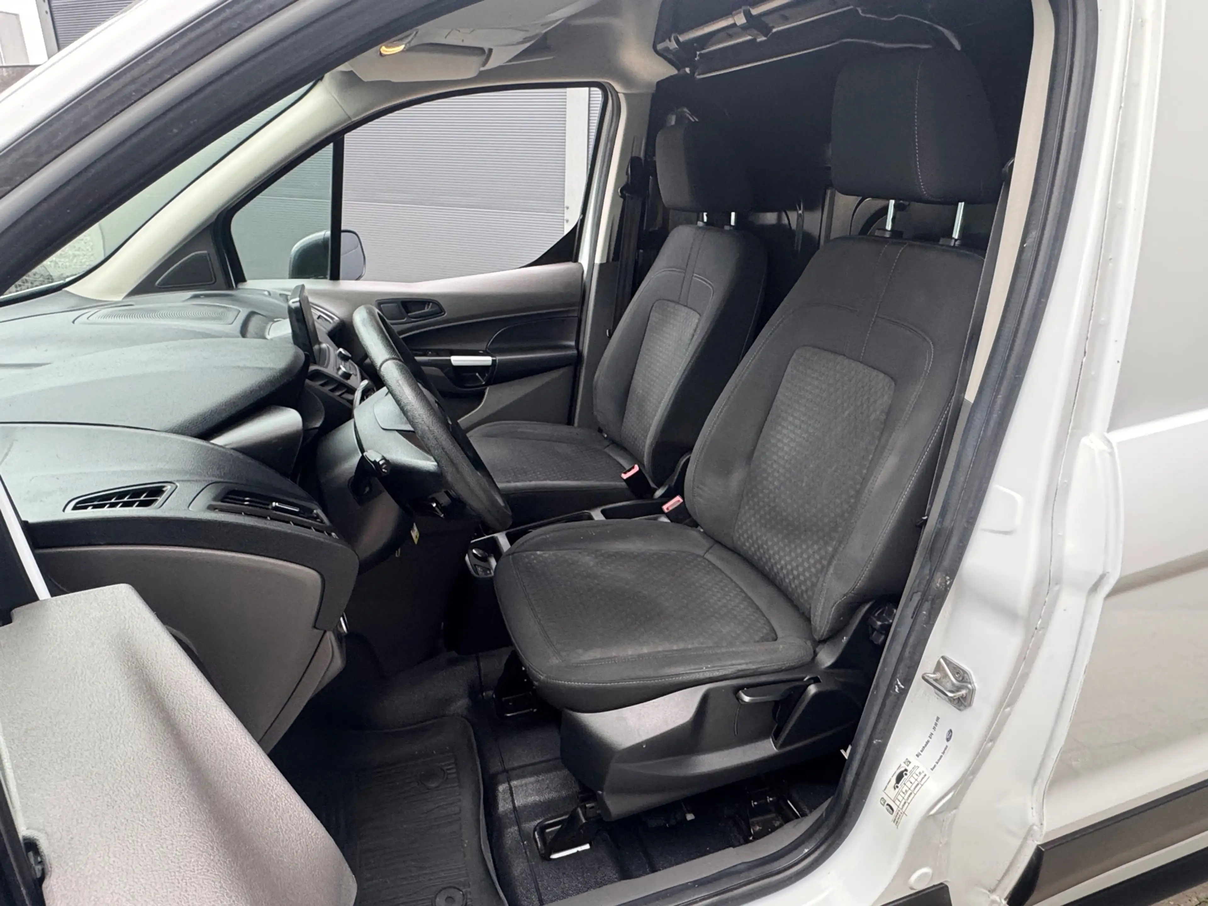 Ford Transit Connect 1.5 EcoBlue L2 / Automaat / Camera / Nap — photo 6
