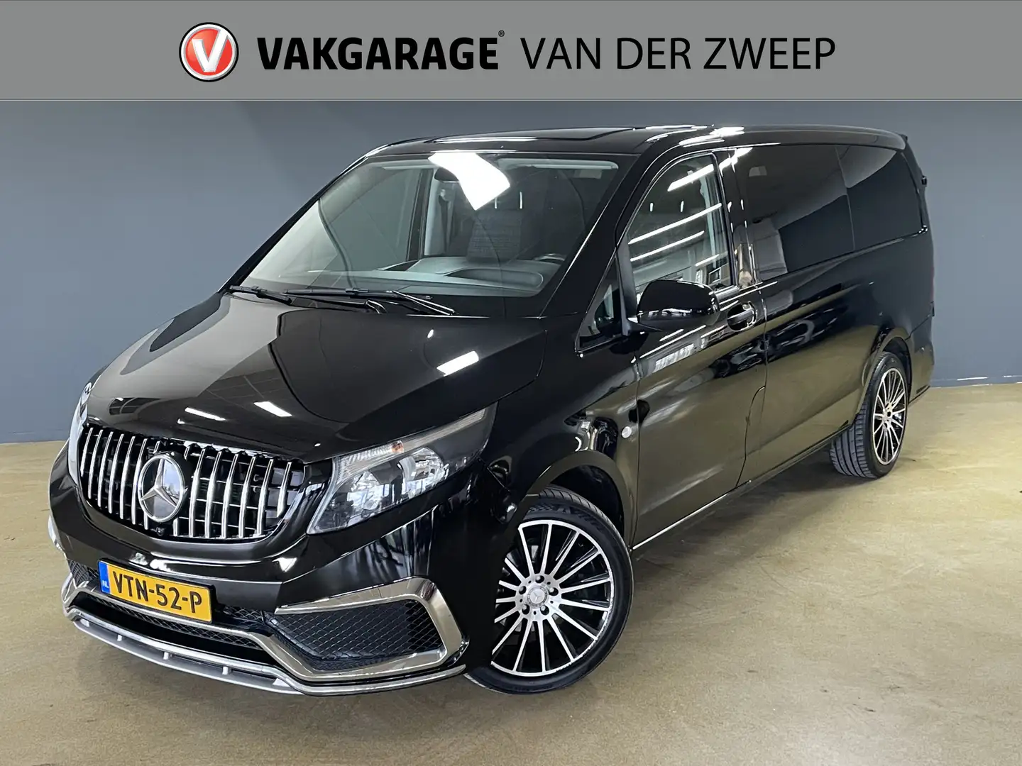 Mercedes-Benz Vito 114 CDI Lang DC Comfort | AMG Pakket | Navi | Trek Zwart - 1