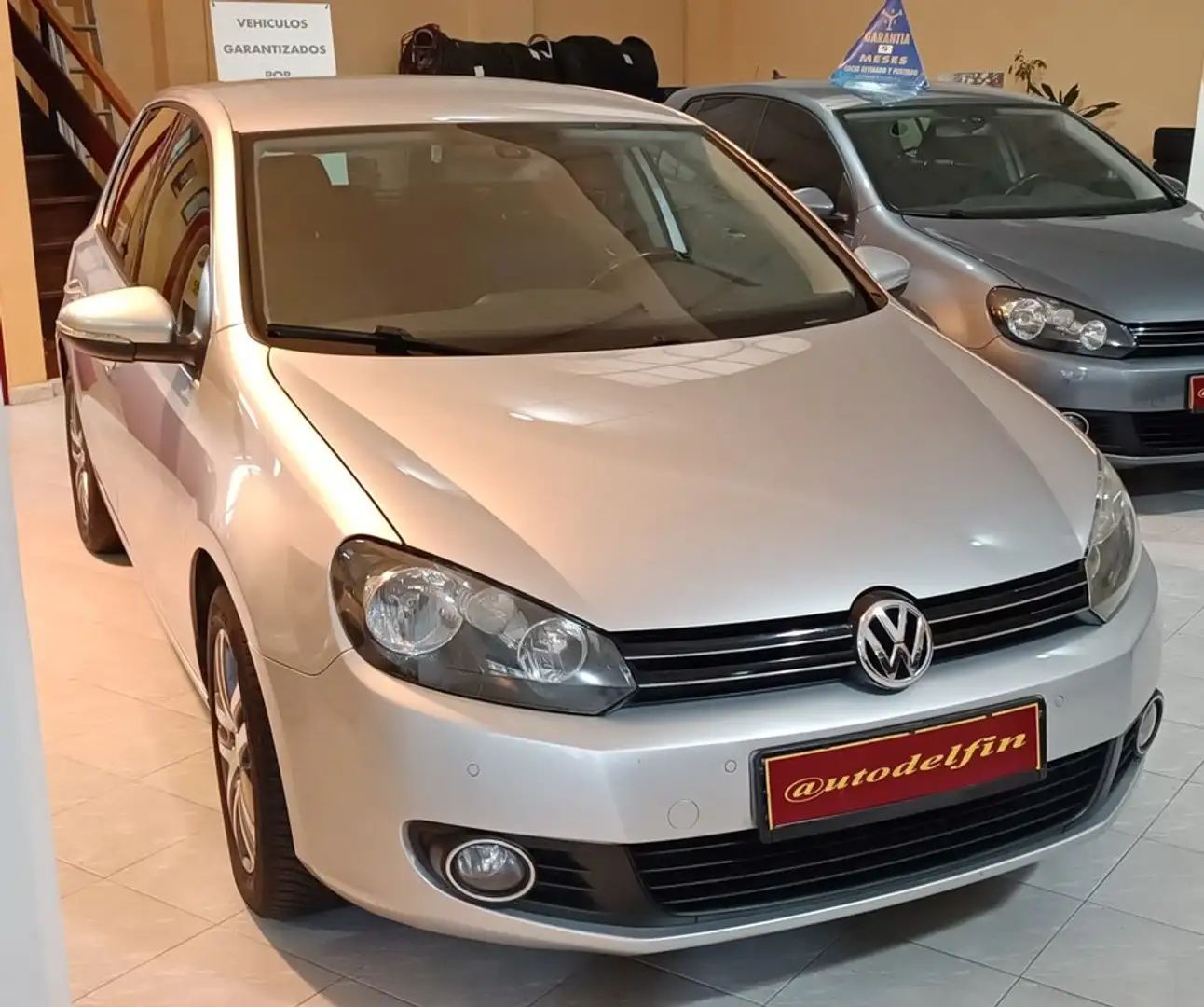 Volkswagen Golf GTI Sport 140 cv Gris - 2