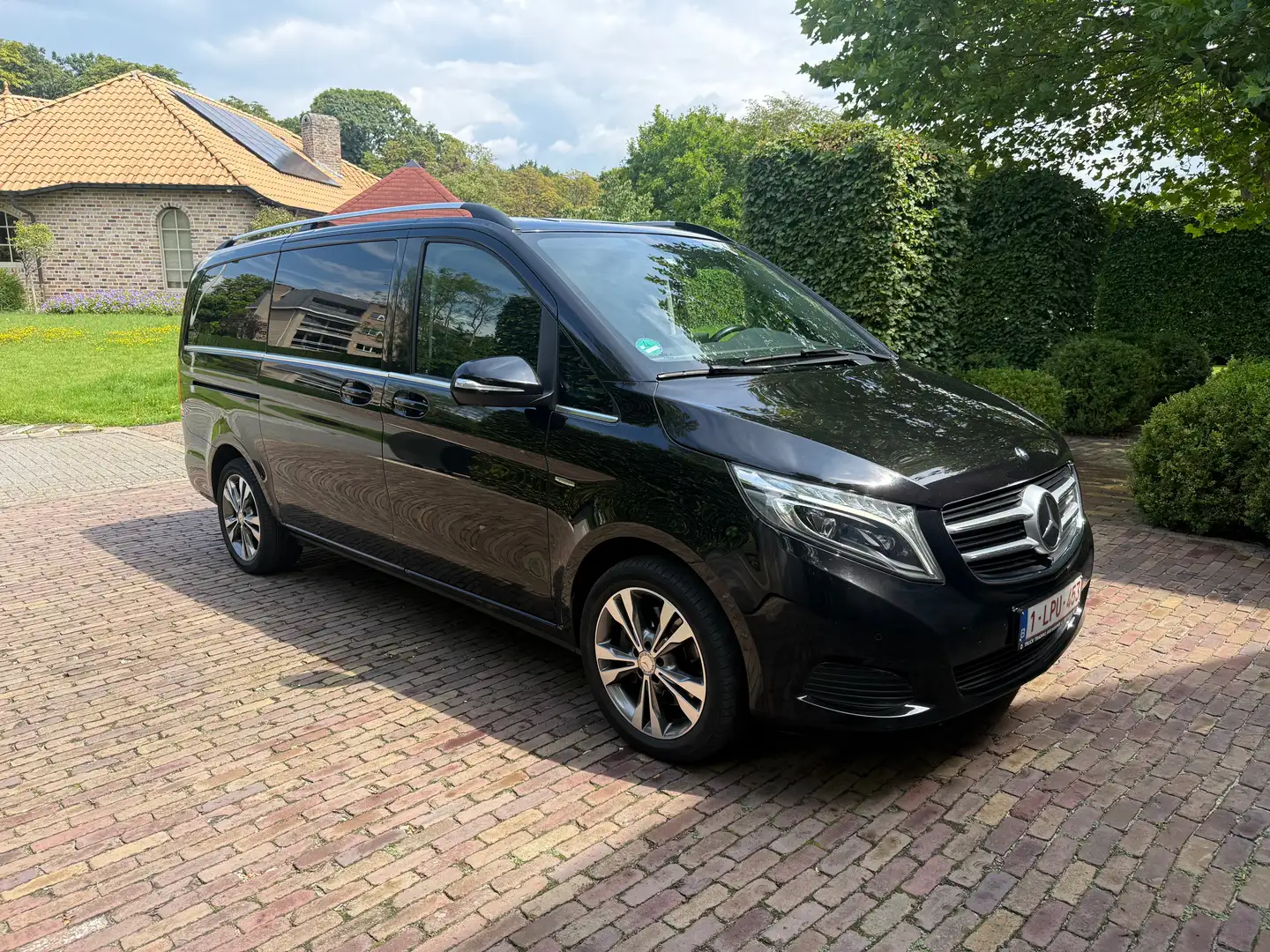 Mercedes-Benz V 250 V 250 (BlueTEC) d lang 4Matic 7G-TRONIC Avantgarde Negru - 1