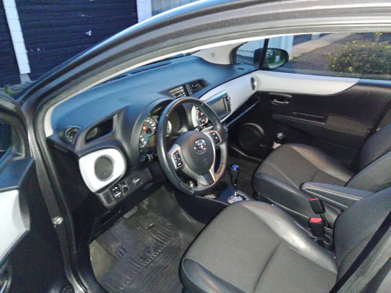 Toyota Yaris Verso 1.3i Linea Luna GPS A