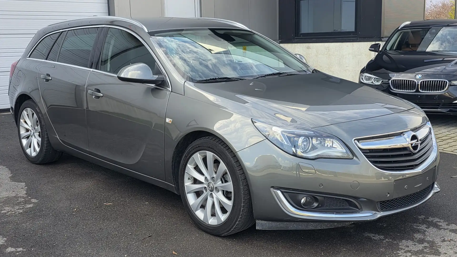 Opel Insignia Insignia Sports Tourer 1.6 CDTi ecoFLEX Edition Gris - 2
