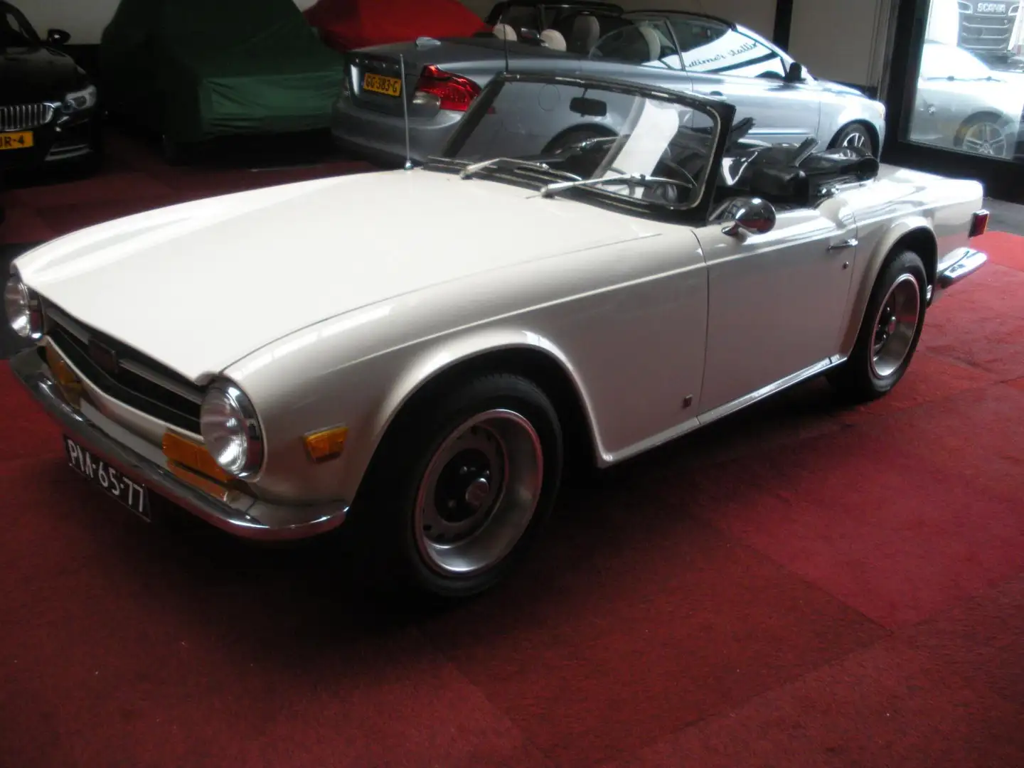 Triumph TR6 Soft Top Blanco - 1