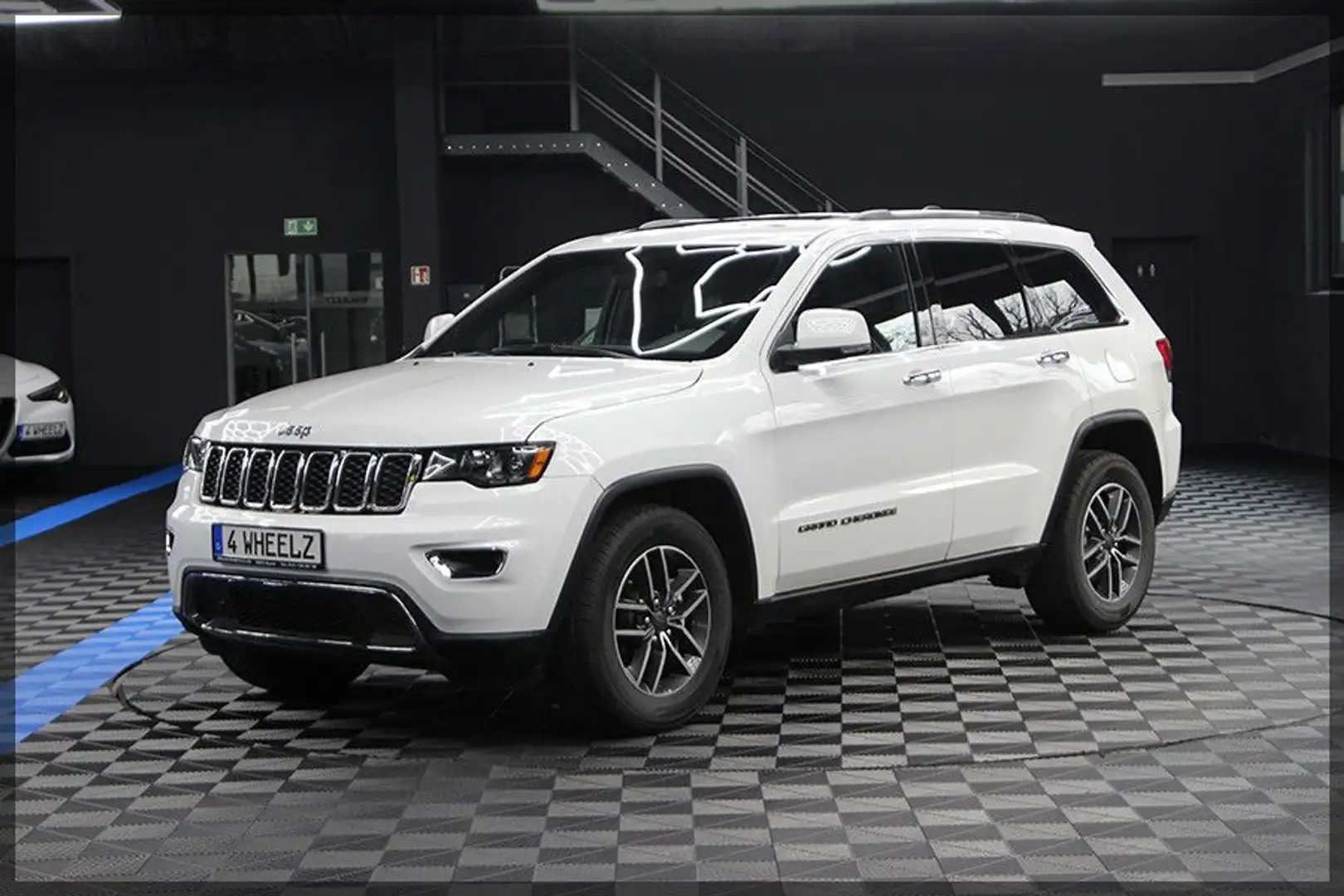 Jeep Grand Cherokee 3.6l V6 Limited PANO / CAM / NAVI Weiß - 2