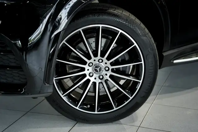 Mercedes-Benz Gle Class view 3