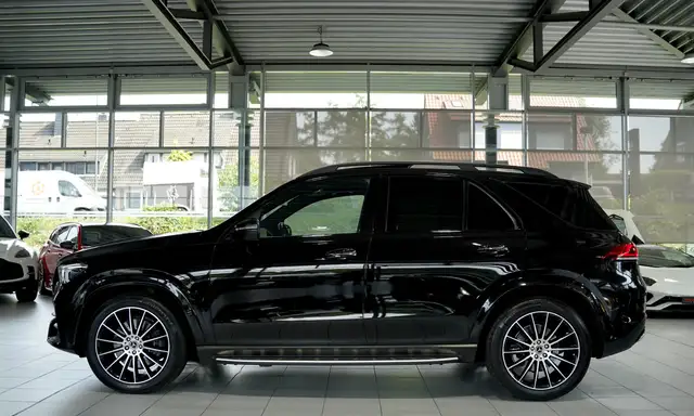 Mercedes-Benz Gle Class view 13