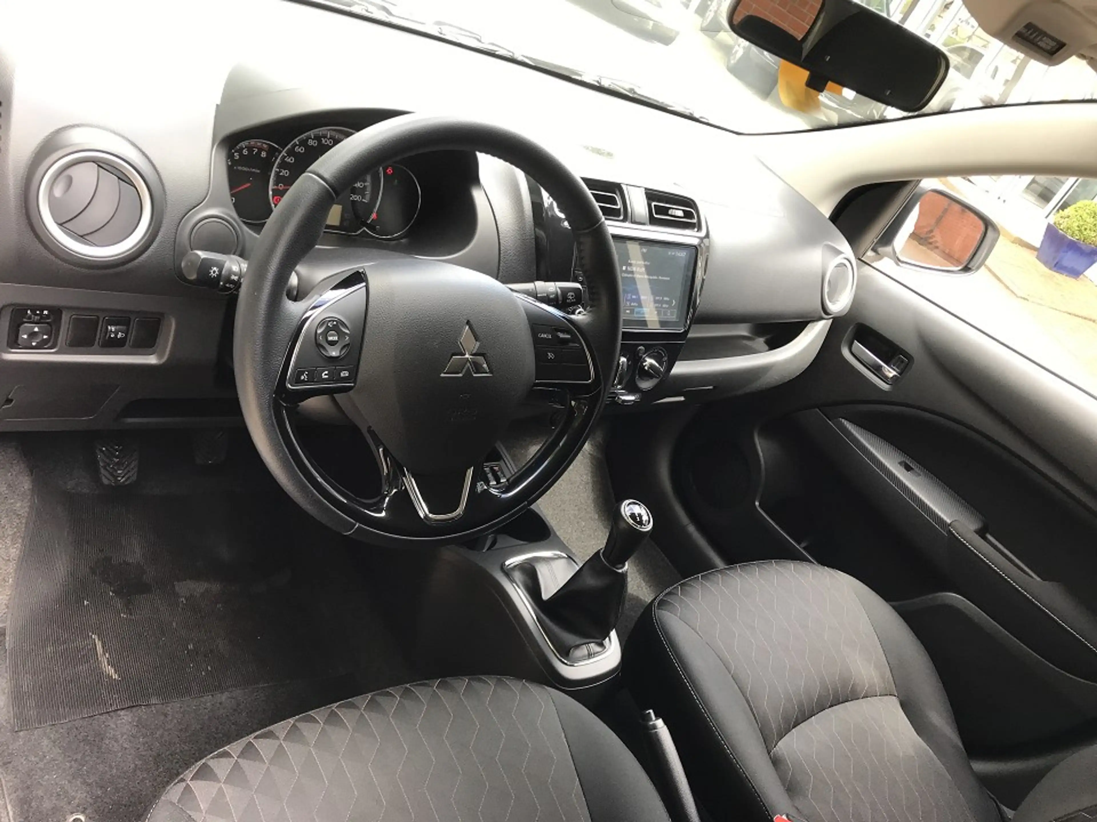 Mitsubishi Space Star Select+ 1,2 — photo 11