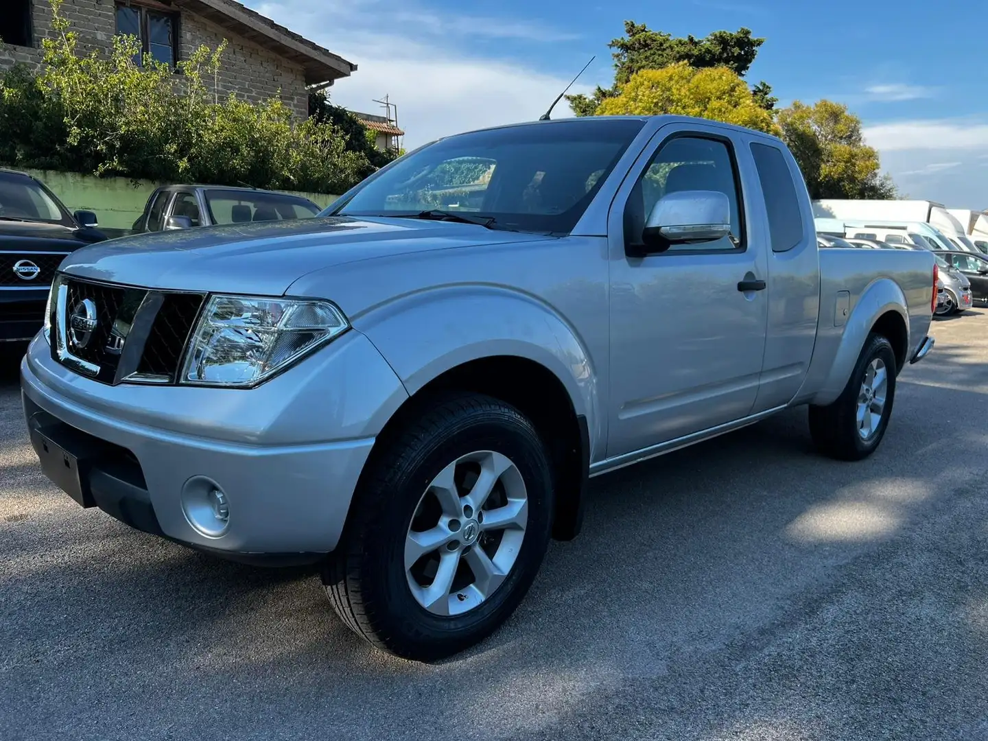 Nissan Navara PICK UP GANCIO TRAINO 2 PORTE Gris - 1