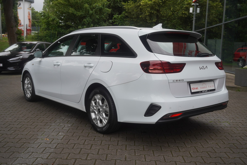 Kia Ceed SW / cee'd SW Ceed SW 1.6 CRDi Edition 7 Emotion Kamera Navi — photo 7