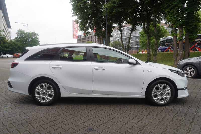 Kia Ceed SW / cee'd SW Ceed SW 1.6 CRDi Edition 7 Emotion Kamera Navi — photo 4