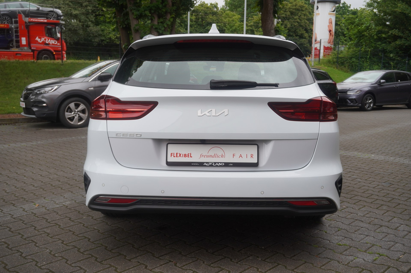 Kia Ceed SW / cee'd SW Ceed SW 1.6 CRDi Edition 7 Emotion Kamera Navi — photo 6