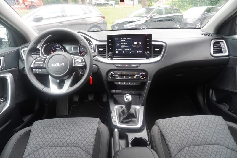 Kia Ceed SW / cee'd SW Ceed SW 1.6 CRDi Edition 7 Emotion Kamera Navi — photo 14