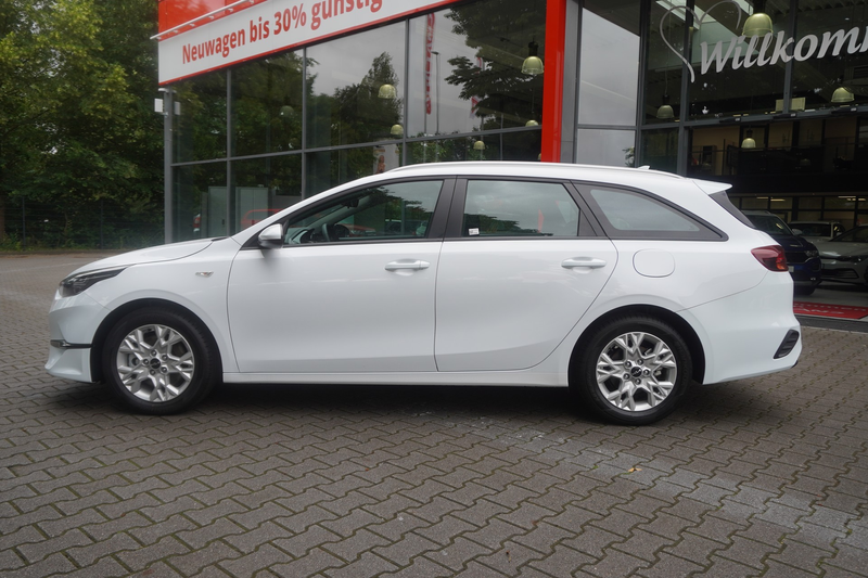 Kia Ceed SW / cee'd SW Ceed SW 1.6 CRDi Edition 7 Emotion Kamera Navi — photo 8